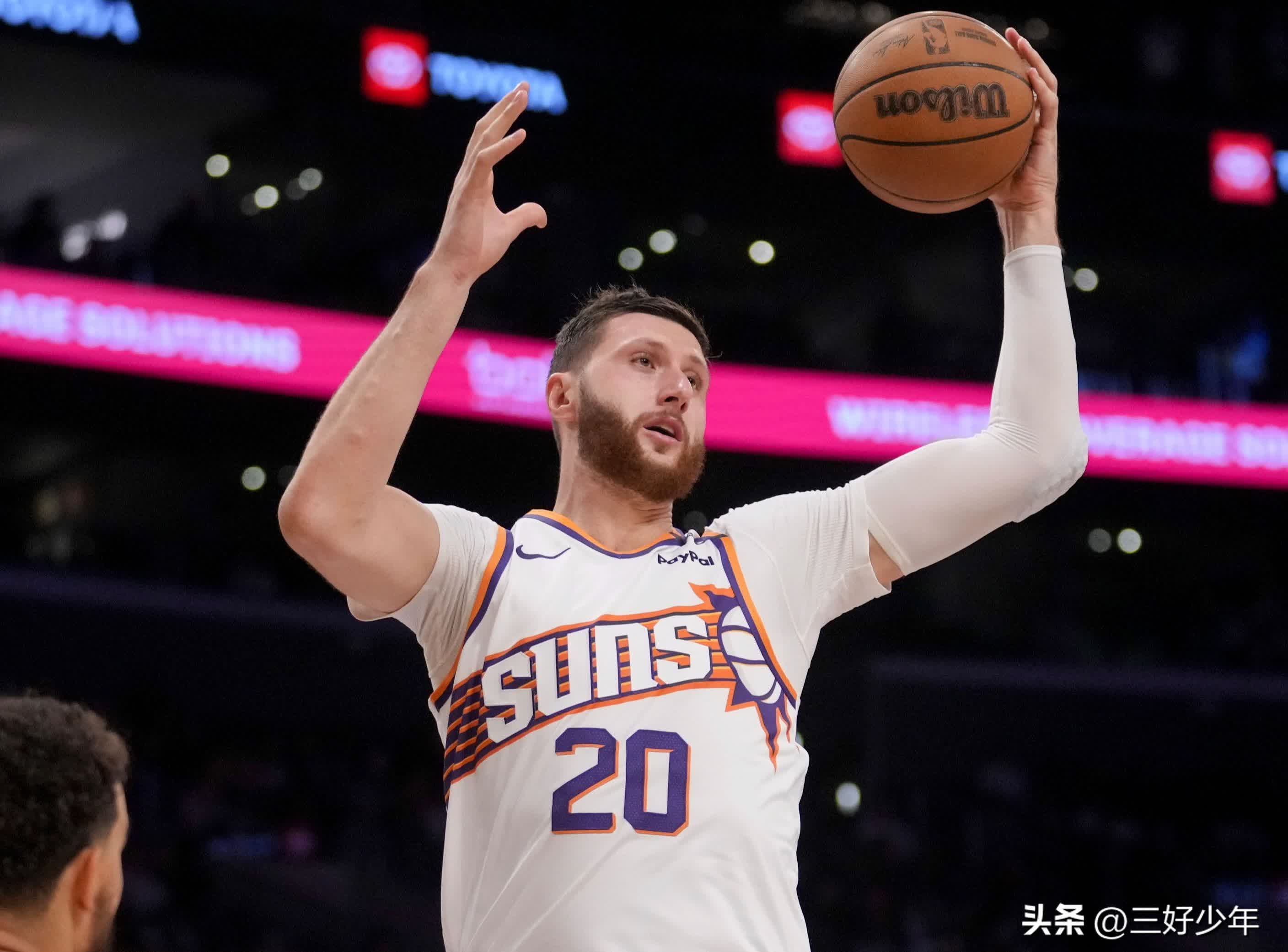 爱游戏APP包含转会期NBA常规赛焦点战；萨克拉门托国王更衣室发声；目标明确；团队化学反应显著的词条