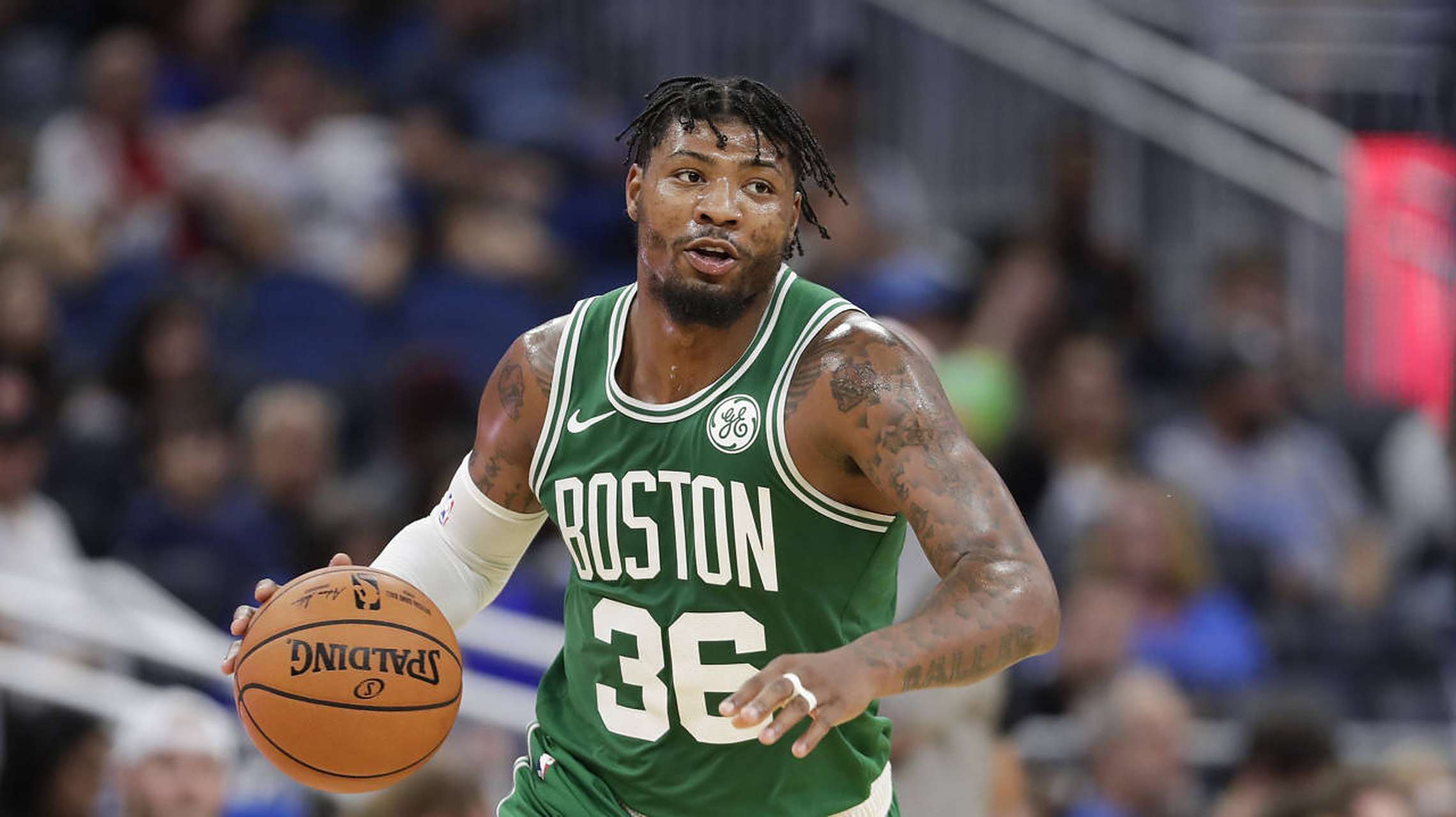 爱游戏官方波士顿凯尔特人训练开放日，清晨调整名单引欢呼，欧超杯在即，资深球员宣示担当的简单介绍