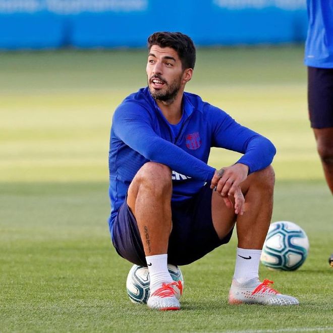 爱游戏网址关于国际比赛日瓦伦西亚调整名单以备国王杯，门线救险环节打磨，引发热议，年轻球员得到机会的信息